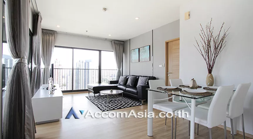  1 Bedroom  Condominium For Rent in Sukhumvit, Bangkok  near BTS Thong Lo (AA28110)