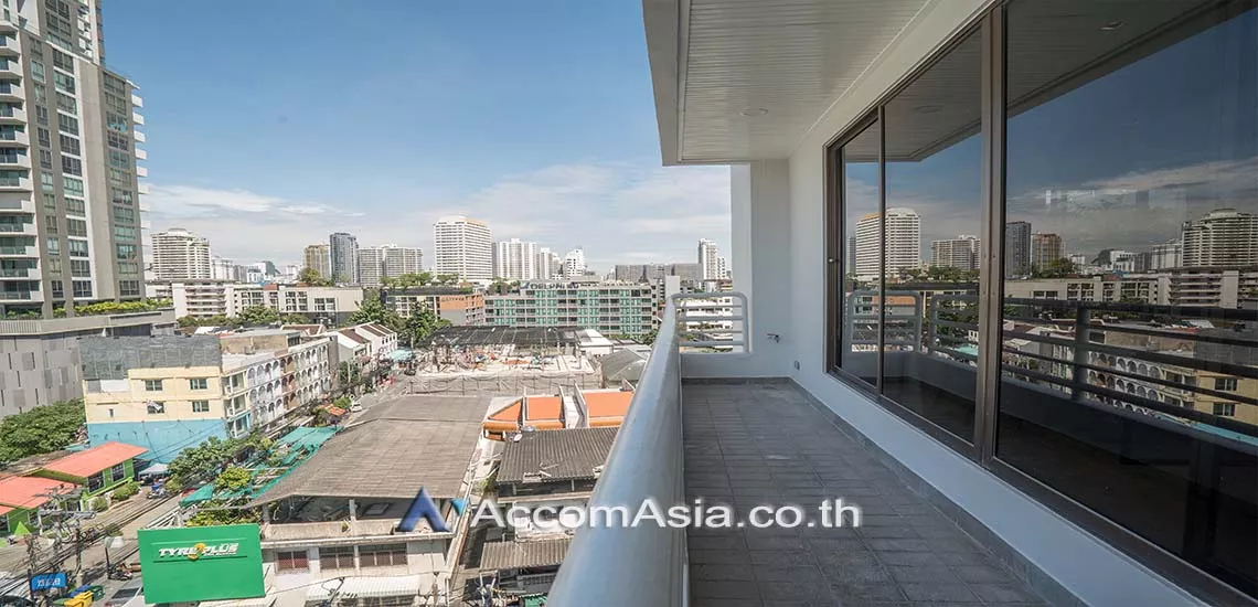  2 Bedrooms  Apartment For Rent in Sukhumvit, Bangkok  near BTS Thong Lo (AA28127)