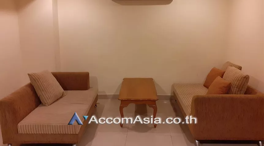  2 Bedrooms  Apartment For Rent in Sukhumvit, Bangkok  near BTS Phrom Phong (AA28128)