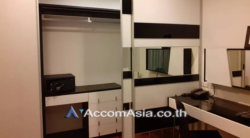  1 Bedroom  Apartment For Rent in Sukhumvit, Bangkok  near BTS Phrom Phong (AA28132)