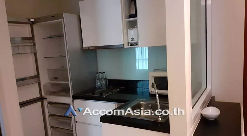  1 Bedroom  Apartment For Rent in Sukhumvit, Bangkok  near BTS Phrom Phong (AA28133)