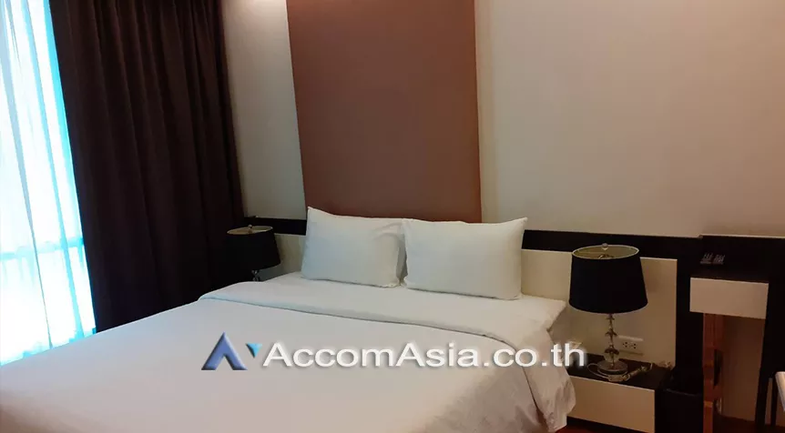  1 Bedroom  Apartment For Rent in Sukhumvit, Bangkok  near BTS Phrom Phong (AA28133)