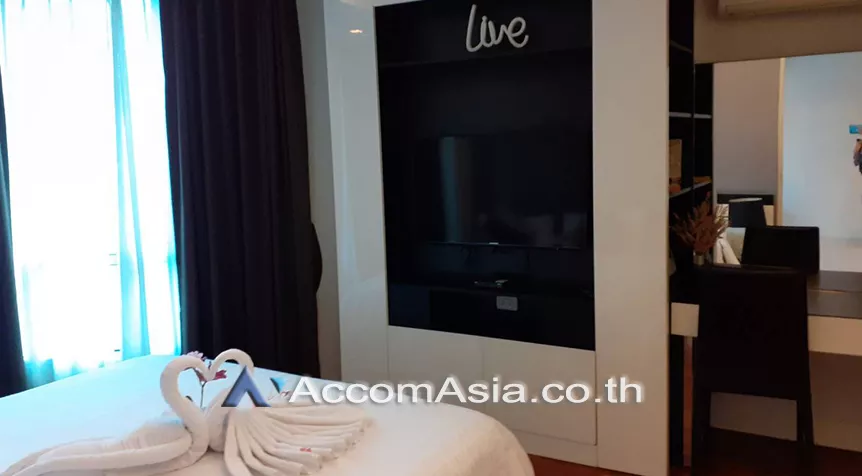  1 Bedroom  Apartment For Rent in Sukhumvit, Bangkok  near BTS Phrom Phong (AA28134)