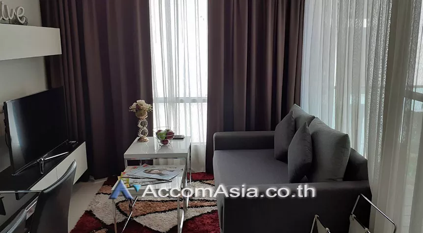  2 Bedrooms  Apartment For Rent in Sukhumvit, Bangkok  near BTS Phrom Phong (AA28135)