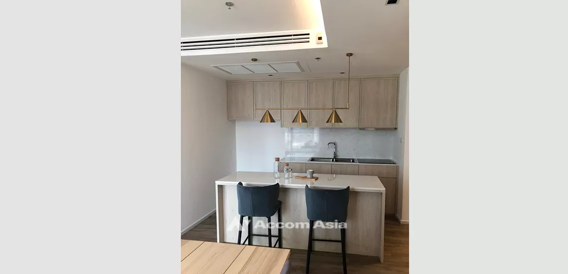  3 Bedrooms  Apartment For Rent in Sukhumvit, Bangkok  near BTS Thong Lo (AA28140)