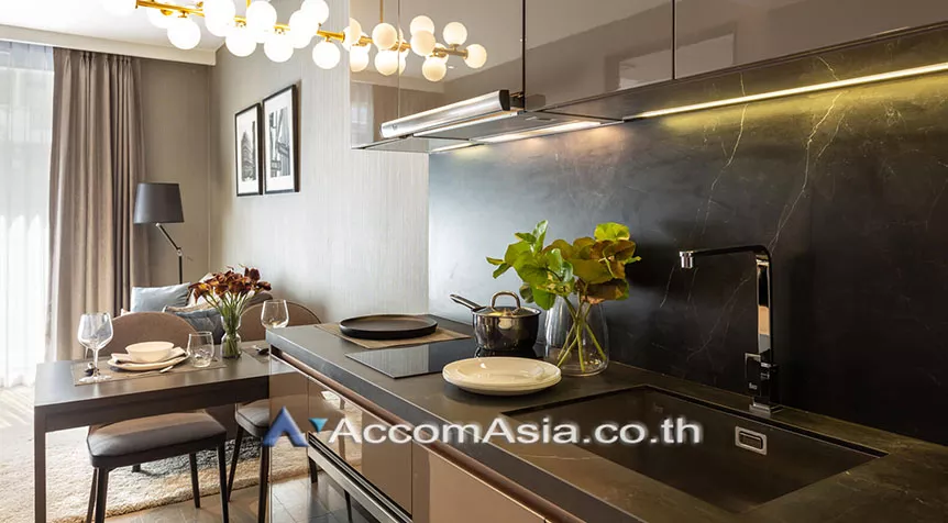  1 Bedroom  Apartment For Rent in Sukhumvit, Bangkok  near BTS Phrom Phong (AA28143)