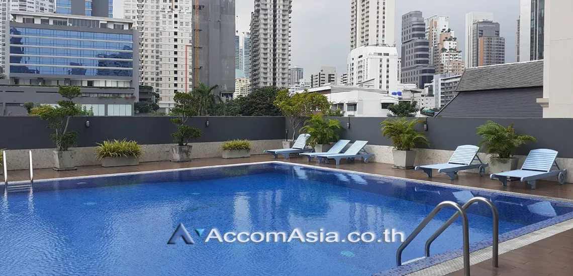 Pet friendly |  3 Bedrooms  Apartment For Rent in Sukhumvit, Bangkok  near BTS Phrom Phong (AA28155)