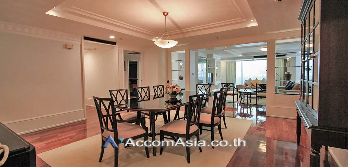 Pet friendly |  3 Bedrooms  Apartment For Rent in Sukhumvit, Bangkok  near BTS Nana (AA28158)