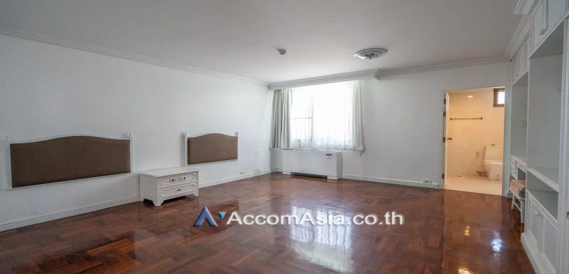 Big Balcony, Pet friendly |  3 Bedrooms  Apartment For Rent in Sukhumvit, Bangkok  near BTS Phrom Phong (AA28161)