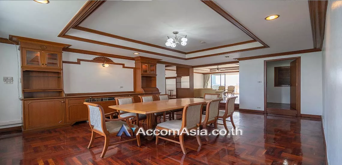 Big Balcony, Pet friendly |  3 Bedrooms  Apartment For Rent in Sukhumvit, Bangkok  near BTS Phrom Phong (AA28161)