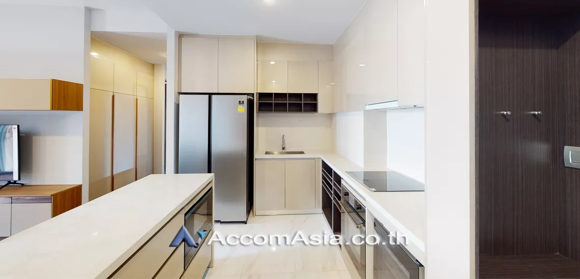  3 Bedrooms  Condominium For Rent in Sukhumvit, Bangkok  near BTS Thong Lo (AA28162)