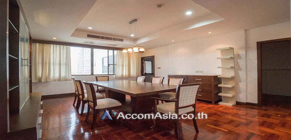 Big Balcony, Pet friendly |  3 Bedrooms  Apartment For Rent in Sukhumvit, Bangkok  near BTS Phrom Phong (AA28163)