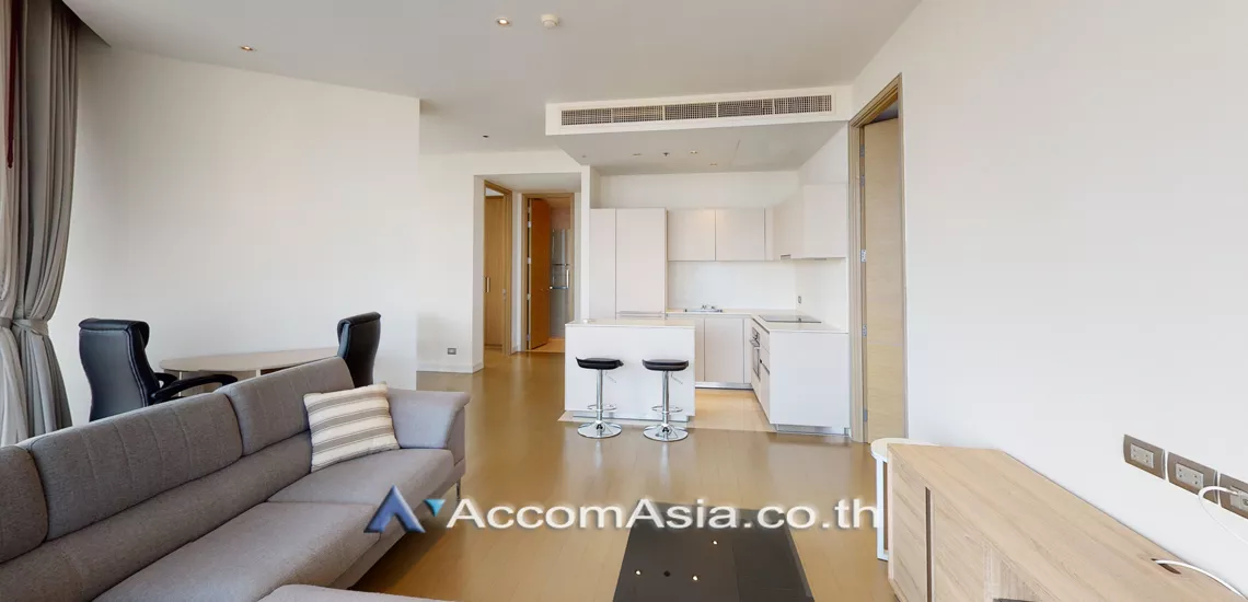  2 Bedrooms  Condominium For Rent in Ploenchit, Bangkok  near BTS Ratchadamri (AA28179)