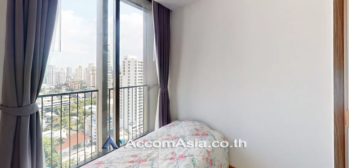  2 Bedrooms  Condominium For Rent in Sukhumvit, Bangkok  near BTS Phrom Phong (AA28193)