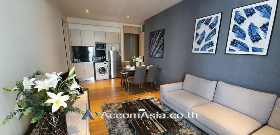  2 Bedrooms  Condominium For Rent in Sukhumvit, Bangkok  near BTS Phrom Phong (AA28218)