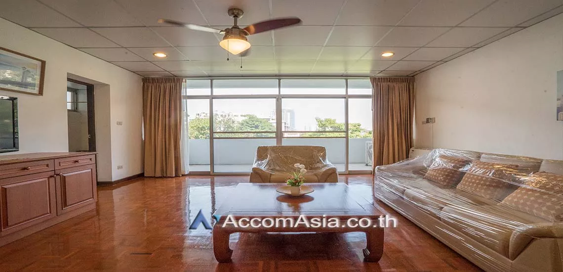 Big Balcony |  4 Bedrooms  Apartment For Rent in Sukhumvit, Bangkok  near BTS Phrom Phong (AA28221)