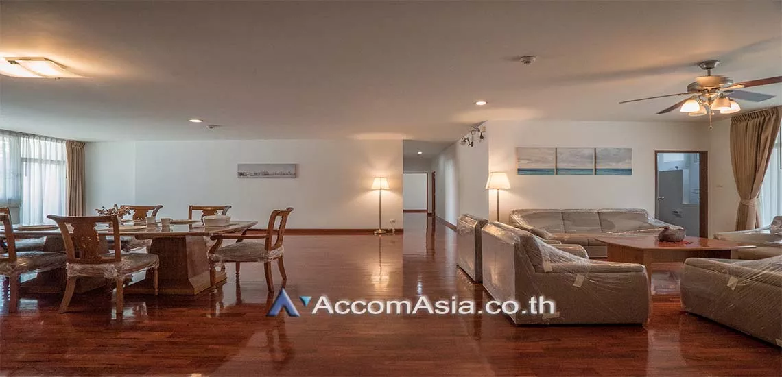 Big Balcony |  3 Bedrooms  Apartment For Rent in Sukhumvit, Bangkok  near BTS Phrom Phong (AA28222)