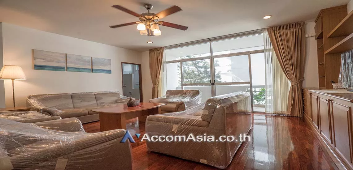 Big Balcony |  3 Bedrooms  Apartment For Rent in Sukhumvit, Bangkok  near BTS Phrom Phong (AA28222)