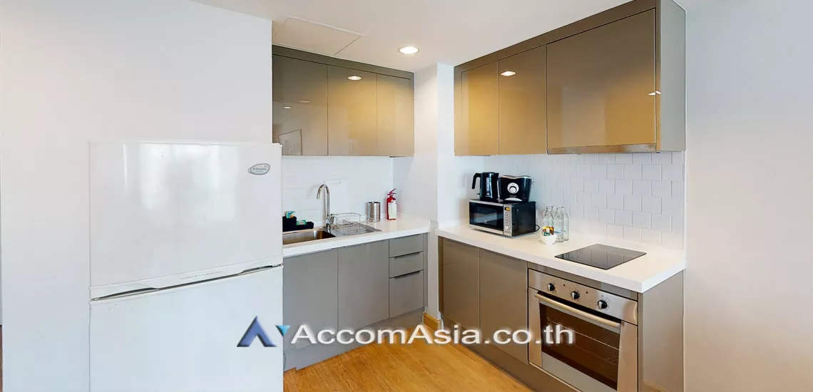 Pet friendly |  2 Bedrooms  Apartment For Rent in Sukhumvit, Bangkok  near BTS Asok - MRT Sukhumvit (AA28244)