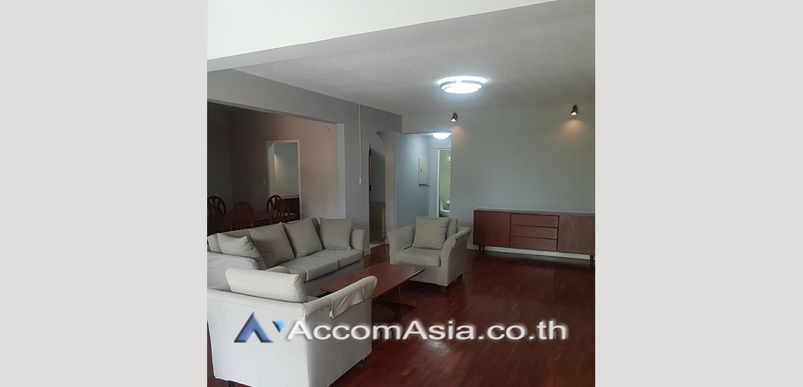  3 Bedrooms  Condominium For Rent in Sukhumvit, Bangkok  near BTS Nana (AA28247)