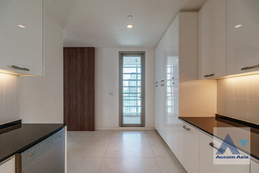 9  4 br Condominium For Rent in Ploenchit ,Bangkok BTS Ratchadamri at 185 Rajadamri AA28264