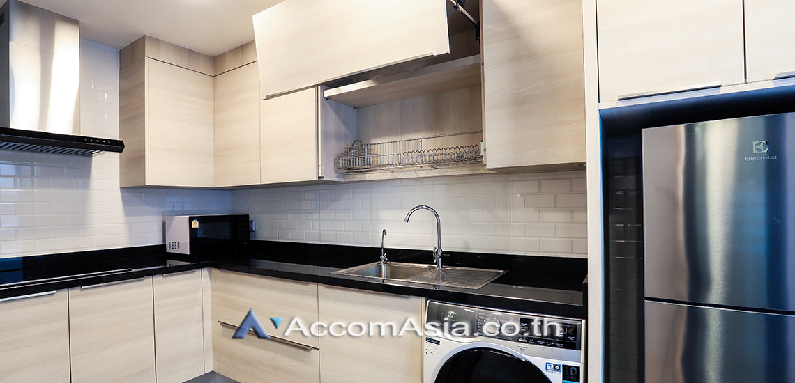 Pet friendly |  3 Bedrooms  Apartment For Rent in Sukhumvit, Bangkok  near BTS Asok (AA28274)