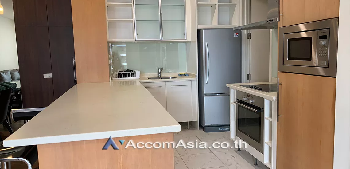 8  2 br Condominium For Rent in Silom ,Bangkok BTS Sala Daeng - MRT Silom at The Legend Saladaeng AA28282