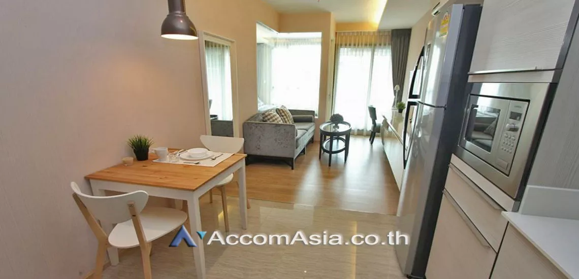  1 Bedroom  Condominium For Rent in Sukhumvit, Bangkok  near BTS Thong Lo (AA28288)