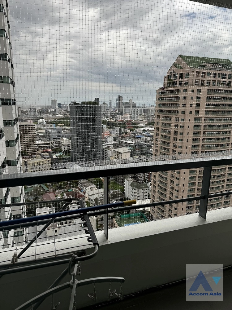 5  2 br Condominium For Rent in Sathorn ,Bangkok BTS Sala Daeng - MRT Lumphini at Sathorn Gardens AA28293