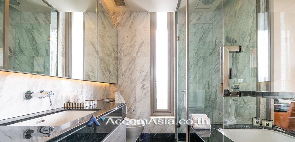 8  1 br Condominium for rent and sale in Silom ,Bangkok MRT Lumphini at Saladaeng One AA28294