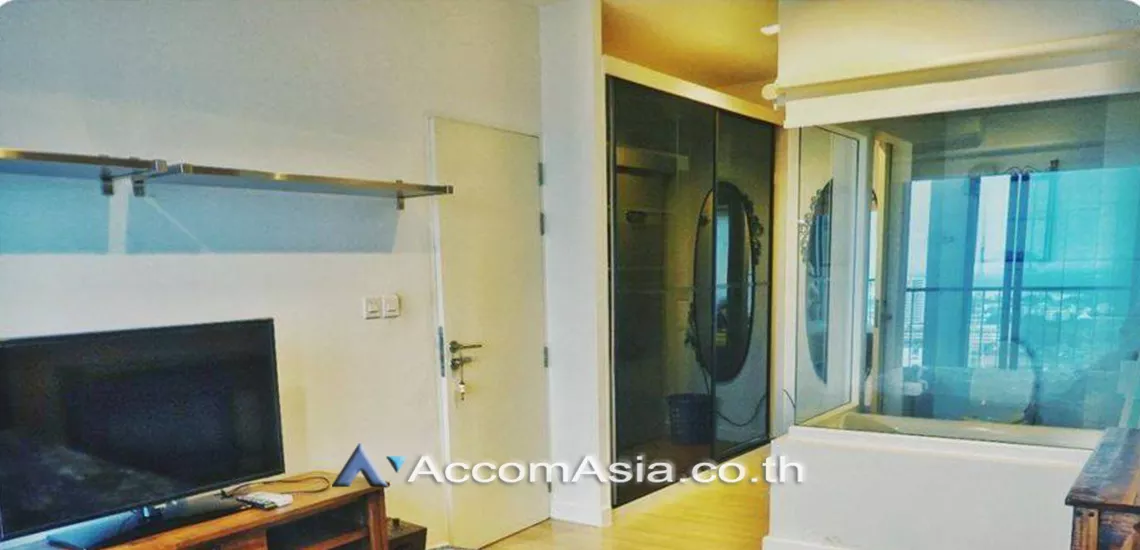  1 Bedroom  Condominium For Rent in Sathorn, Bangkok  near BTS Chong Nonsi (AA28318)