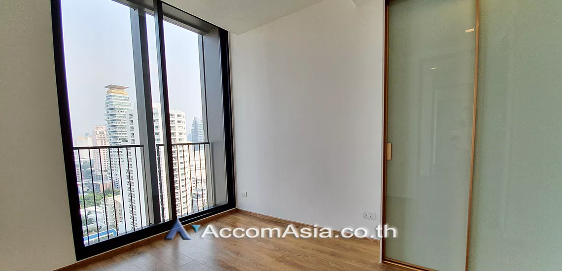  3 Bedrooms  Condominium For Rent in Sukhumvit, Bangkok  near BTS Phrom Phong (AA28335)