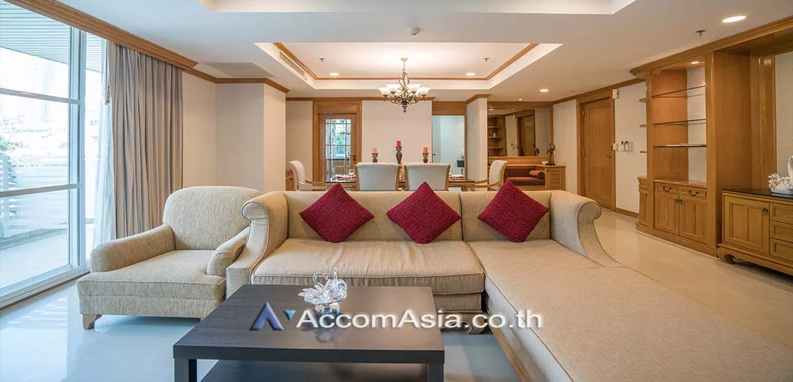  2 Bedrooms  Apartment For Rent in Sukhumvit, Bangkok  near BTS Phrom Phong (AA28336)