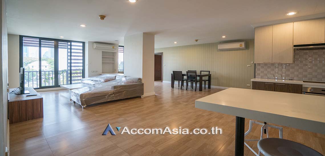 Pet friendly condominium for rent in Sukhumvit, Bangkok Code AA28351