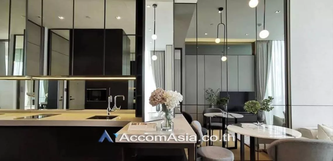  1 Bedroom  Condominium For Rent in Ploenchit, Bangkok  near BTS Chitlom (AA28372)