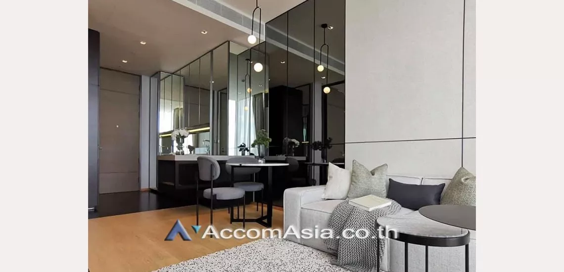 8  1 br Condominium For Rent in Ploenchit ,Bangkok BTS Chitlom at 28 Chidlom AA28372