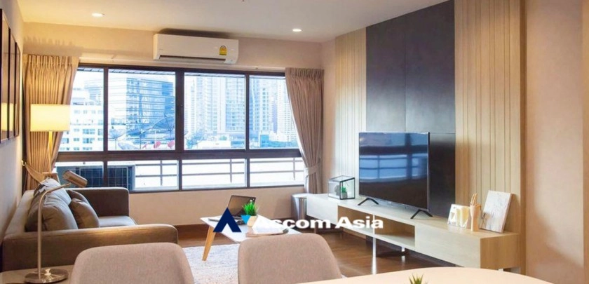  2 Bedrooms  Condominium For Rent in Ploenchit, Bangkok  near BTS Ploenchit (AA28375)