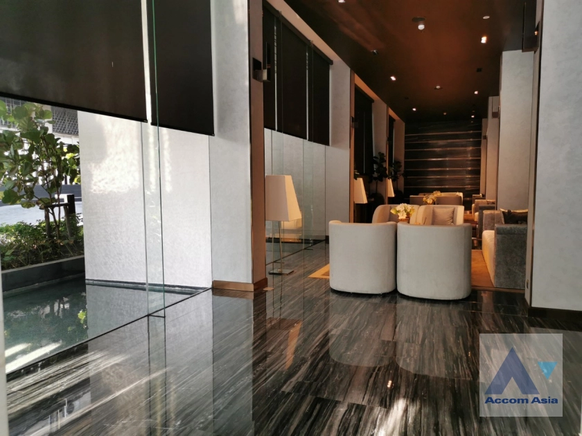 15  2 br Condominium For Sale in Sukhumvit ,Bangkok BTS Ekkamai at Rhythm Ekkamai AA28397