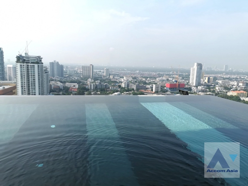 20  2 br Condominium For Sale in Sukhumvit ,Bangkok BTS Ekkamai at Rhythm Ekkamai AA28397