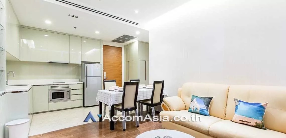  2 Bedrooms  Condominium For Rent in Sukhumvit, Bangkok  near BTS Phrom Phong (AA28406)