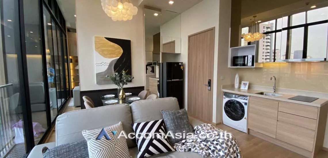  2 Bedrooms  Condominium For Rent in Sukhumvit, Bangkok  near BTS Phrom Phong (AA28415)