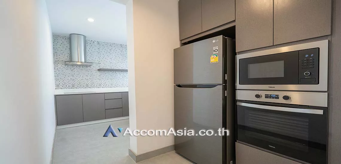  1 Bedroom  Apartment For Rent in Sukhumvit, Bangkok  near BTS Thong Lo (AA28454)