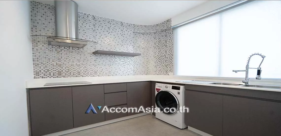  1 Bedroom  Apartment For Rent in Sukhumvit, Bangkok  near BTS Thong Lo (AA28454)