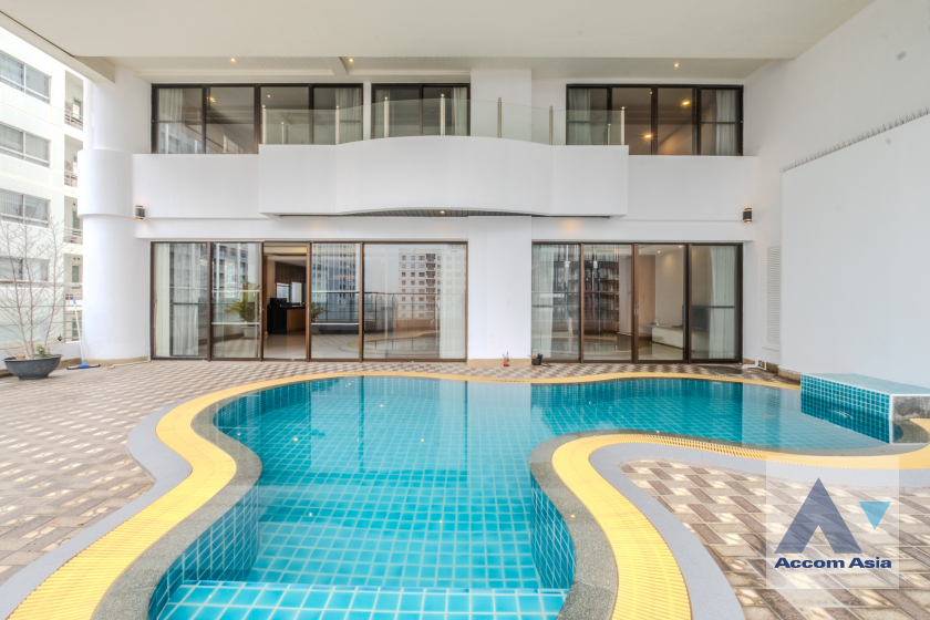 Huge Terrace, Private Swimming Pool, Duplex Condo |  3 Bedrooms  Condominium For Rent in Sukhumvit, Bangkok  near BTS Phrom Phong (24299)