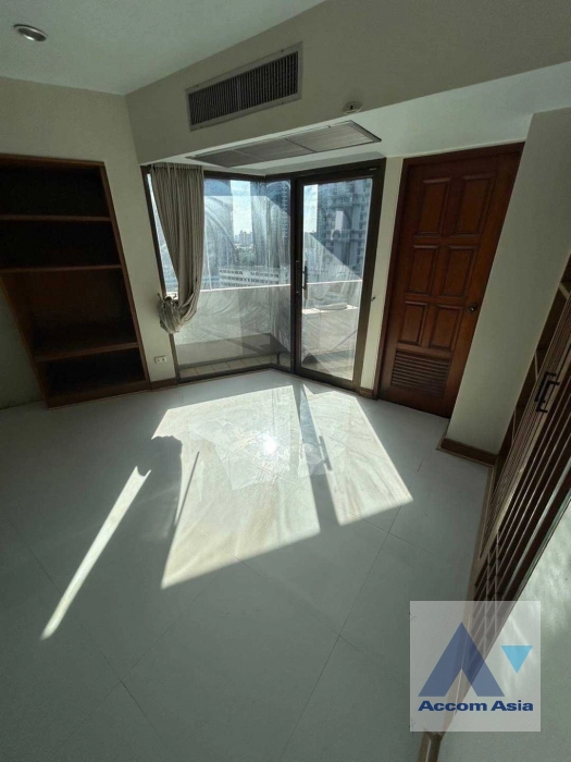 Pet friendly |  2 Bedrooms  Condominium For Rent & Sale in Sukhumvit, Bangkok  near BTS Thong Lo (AA28476)