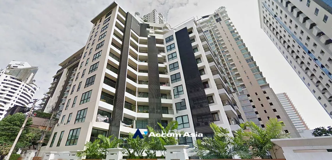  2 Bedrooms  Condominium For Sale in Sukhumvit, Bangkok  near BTS Thong Lo (AA28480)