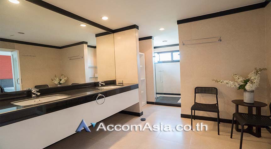 16  4 br Condominium For Rent in Sukhumvit ,Bangkok BTS Ekkamai at Baan Ananda AA28534