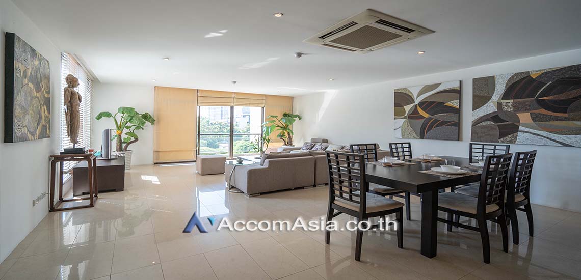 Pet friendly |  2 Bedrooms  Condominium For Sale in Sukhumvit, Bangkok  near BTS Ekkamai (AA28538)