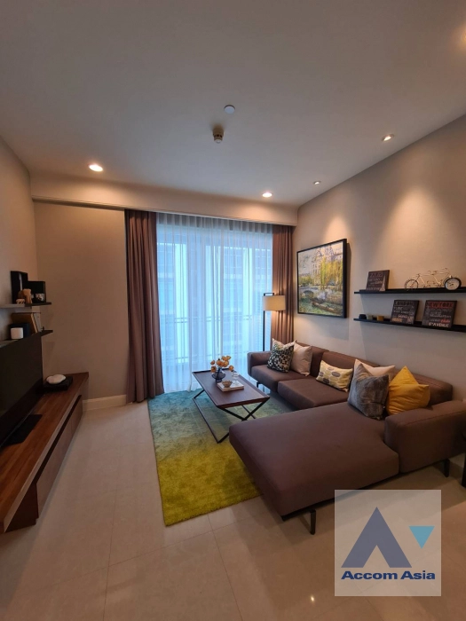  2 Bedrooms  Condominium For Rent & Sale in Ploenchit, Bangkok  near BTS Chitlom (AA28905)