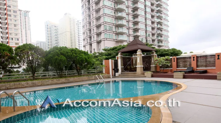 Pet friendly |  3 Bedrooms  Condominium For Sale in Sukhumvit, Bangkok  near BTS Phrom Phong (AA28931)